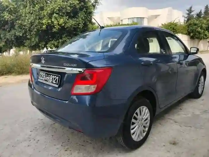 Suzuki Dzire Première Main EN Excellent État - Vue 4