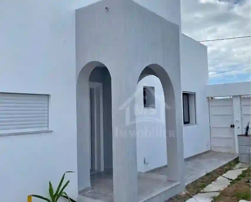Charmante Villa s+3 Avec Piscine à Hammamet à Vendre 513553510