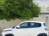 Mahindra Kuv100 K8 Tout Option - Vue 3