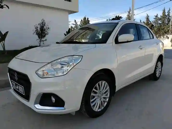 Suzuki Dzire GL EN État Neuf - Vue 4
