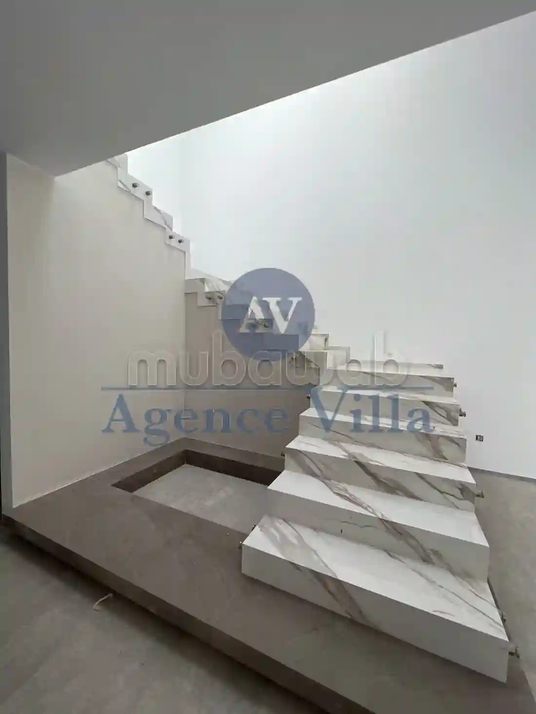 Une Villa Neuve Avec Piscine au Lac2 - Vue 1