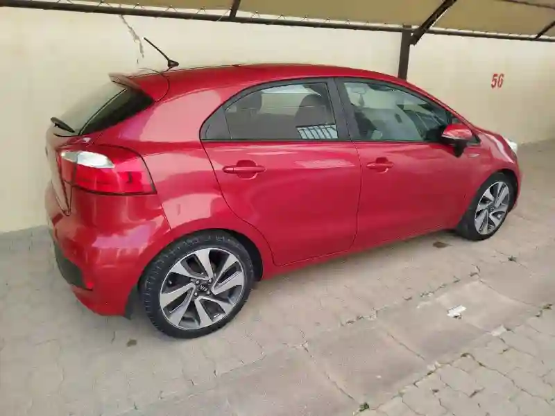 Kia RIO Essence 2017 - Vue 5