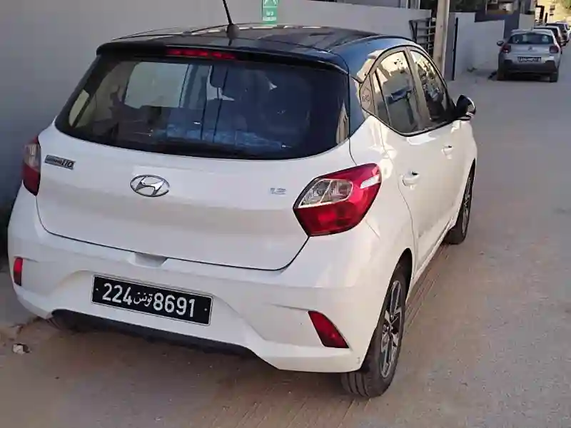 Hyundai I10 Essence 2021 - Vue 7