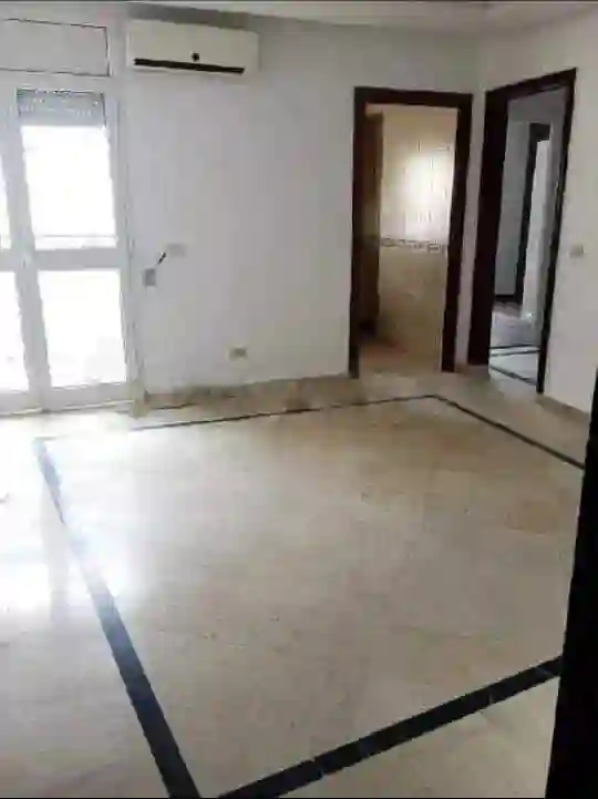 S1 195 md Ennasr 1 à Cite Ennasr 10