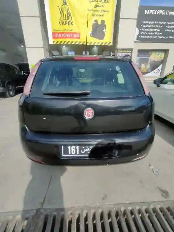 Fiat Grande Punto Essence 2012 - Vue 1