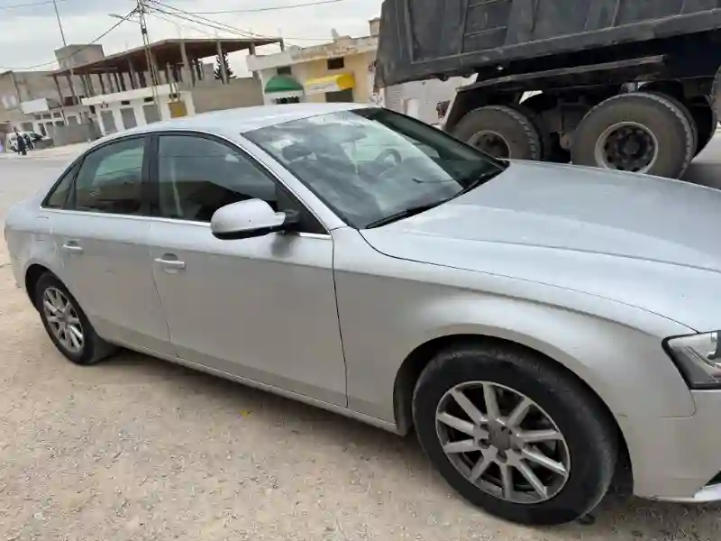 Audi A4 Essence 2015 - Vue 2