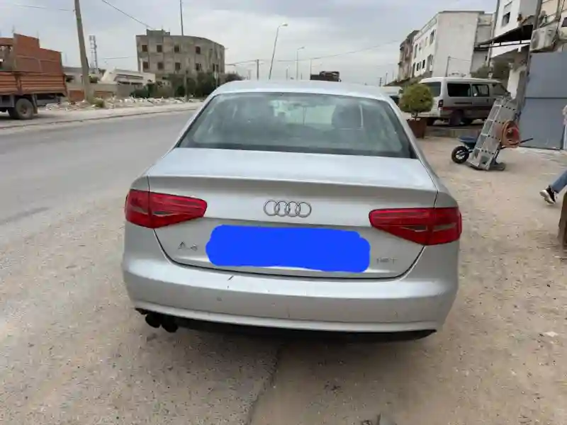 Audi A4 Essence 2015 - Vue 5
