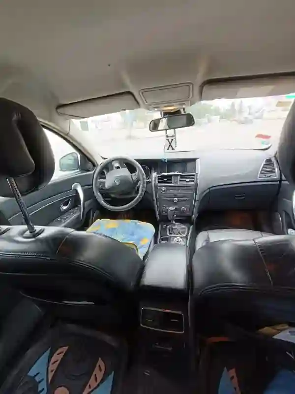 Renault Latitude Diesel 2012