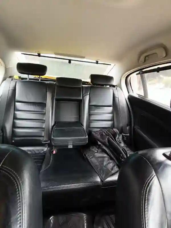 Renault Latitude Diesel 2012 - Vue 7