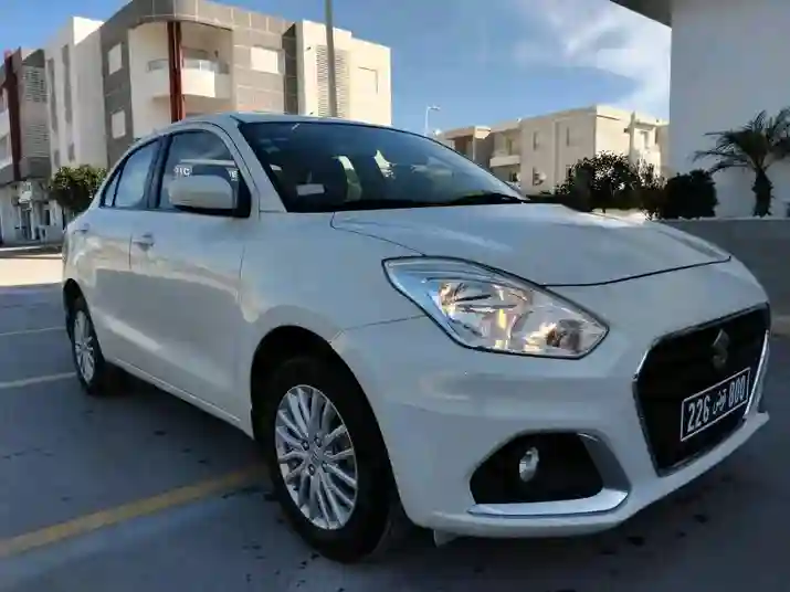 Suzuki Dzire - Vue 3