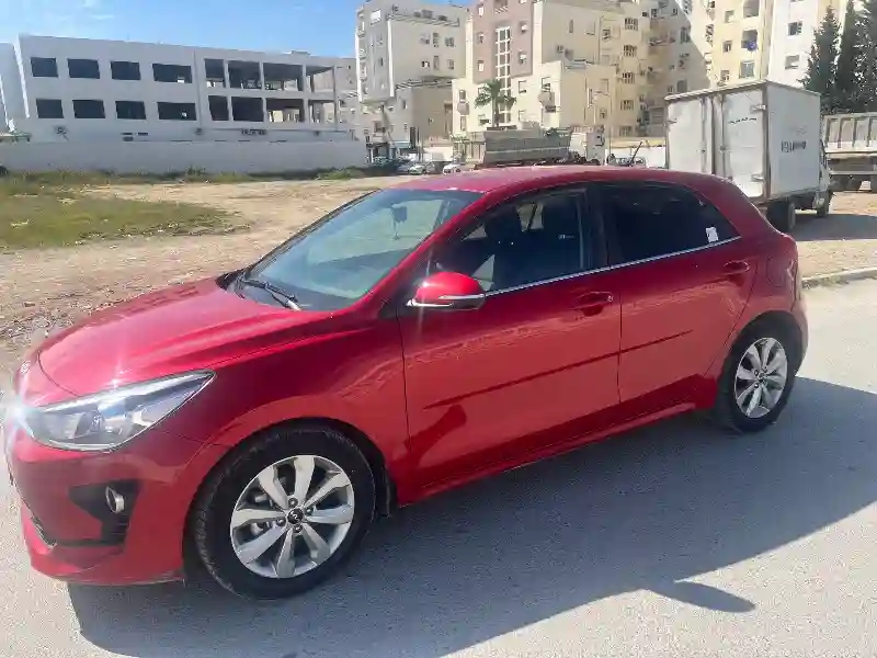 Kia RIO SX Essence 2022 - Vue 6