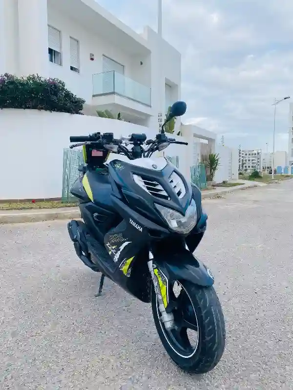 Yamaha Nitro fin 2014 - Vue 4