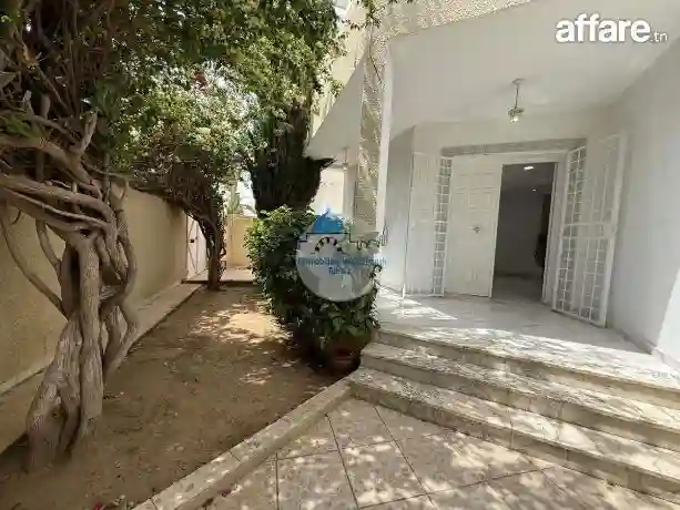 A Louer un Spacieux Villa S+5 à Sahloul - Vue 12