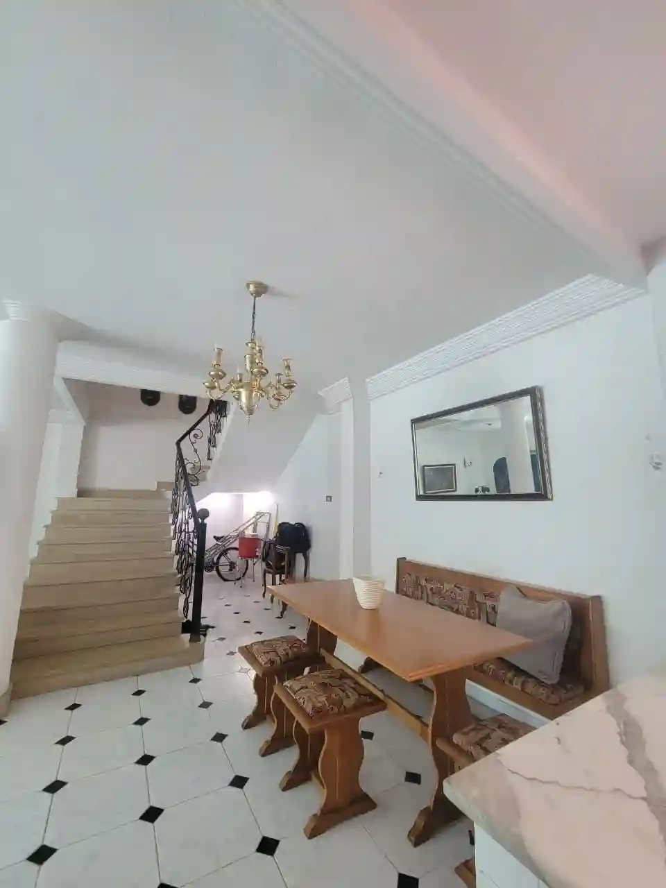Villa Semi Meublé Triplex à Bizerte - Vue 1