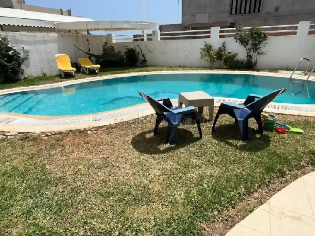 A Louer Villa Duplex S4 Avec Piscine à Jinene Benikhiar - Vue 2