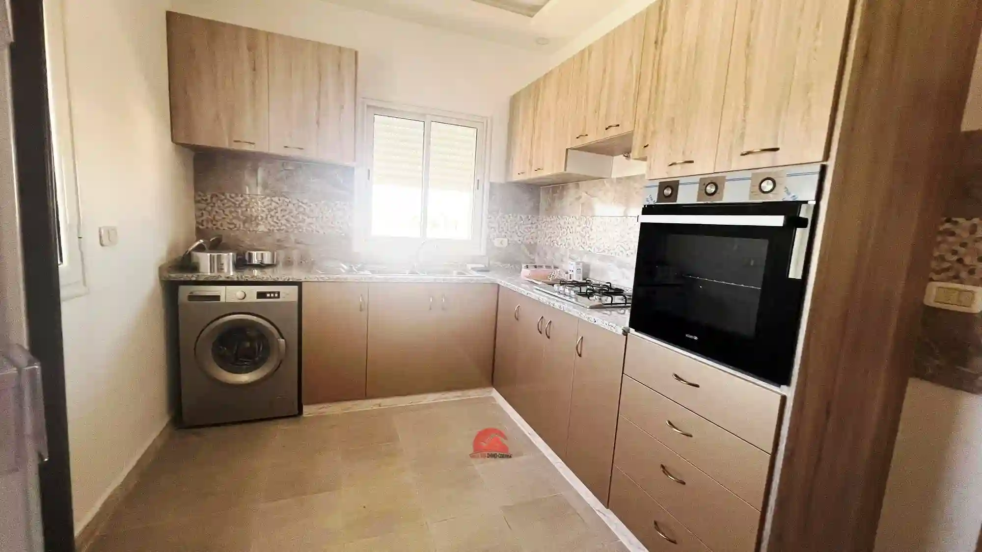 Location Appartement Meublé À la Zone Touristique - Vue 1