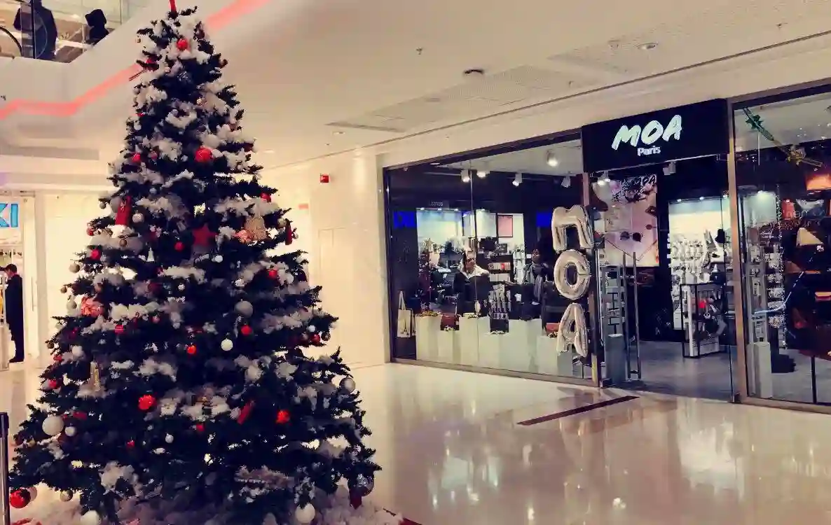 Local Commercial au Tunisia Mall à Berge Du Lac