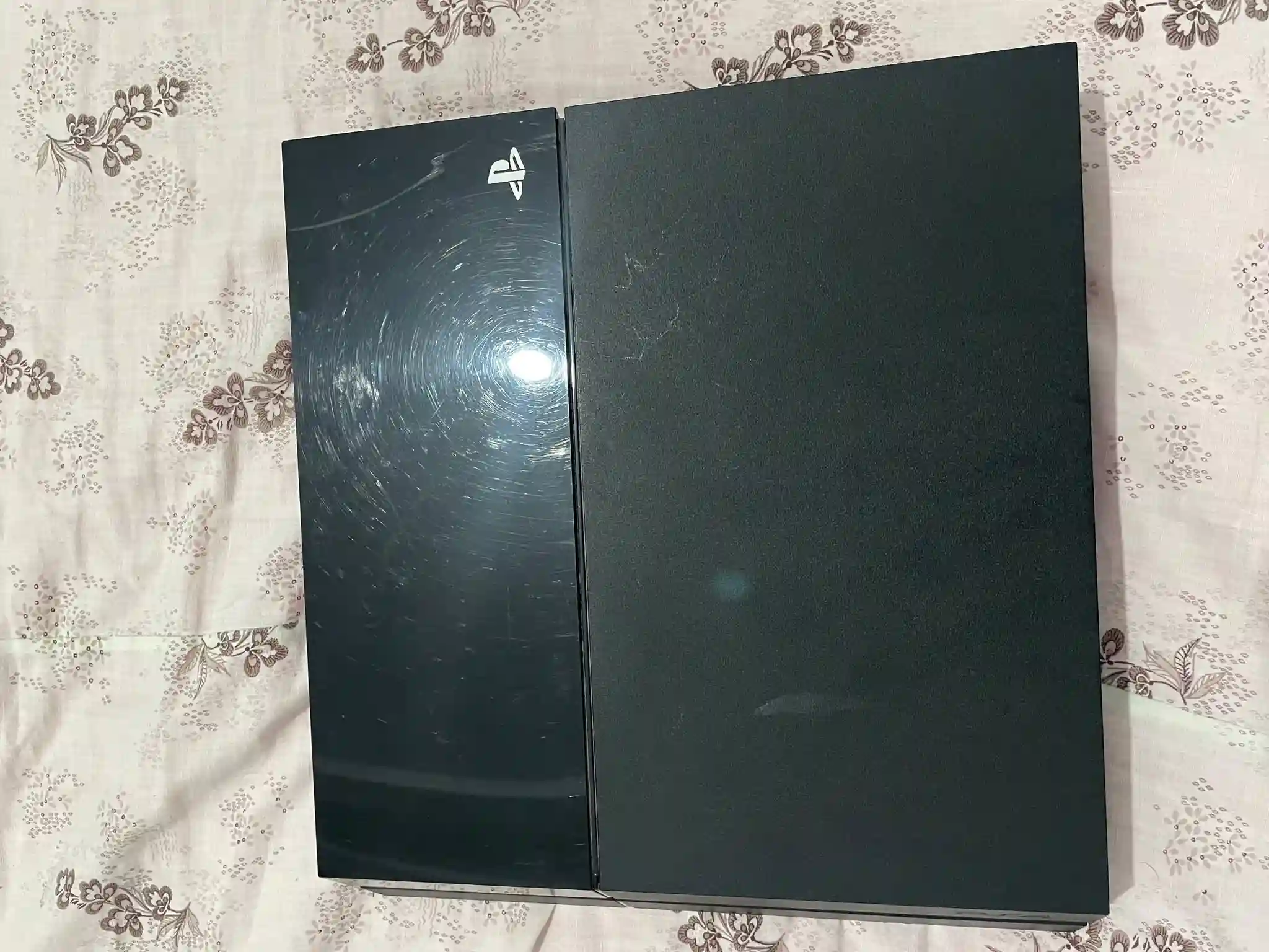 Ps4 Avec 3 Manettes et cd gta 5 à Ain Zaghouan - Vue 4