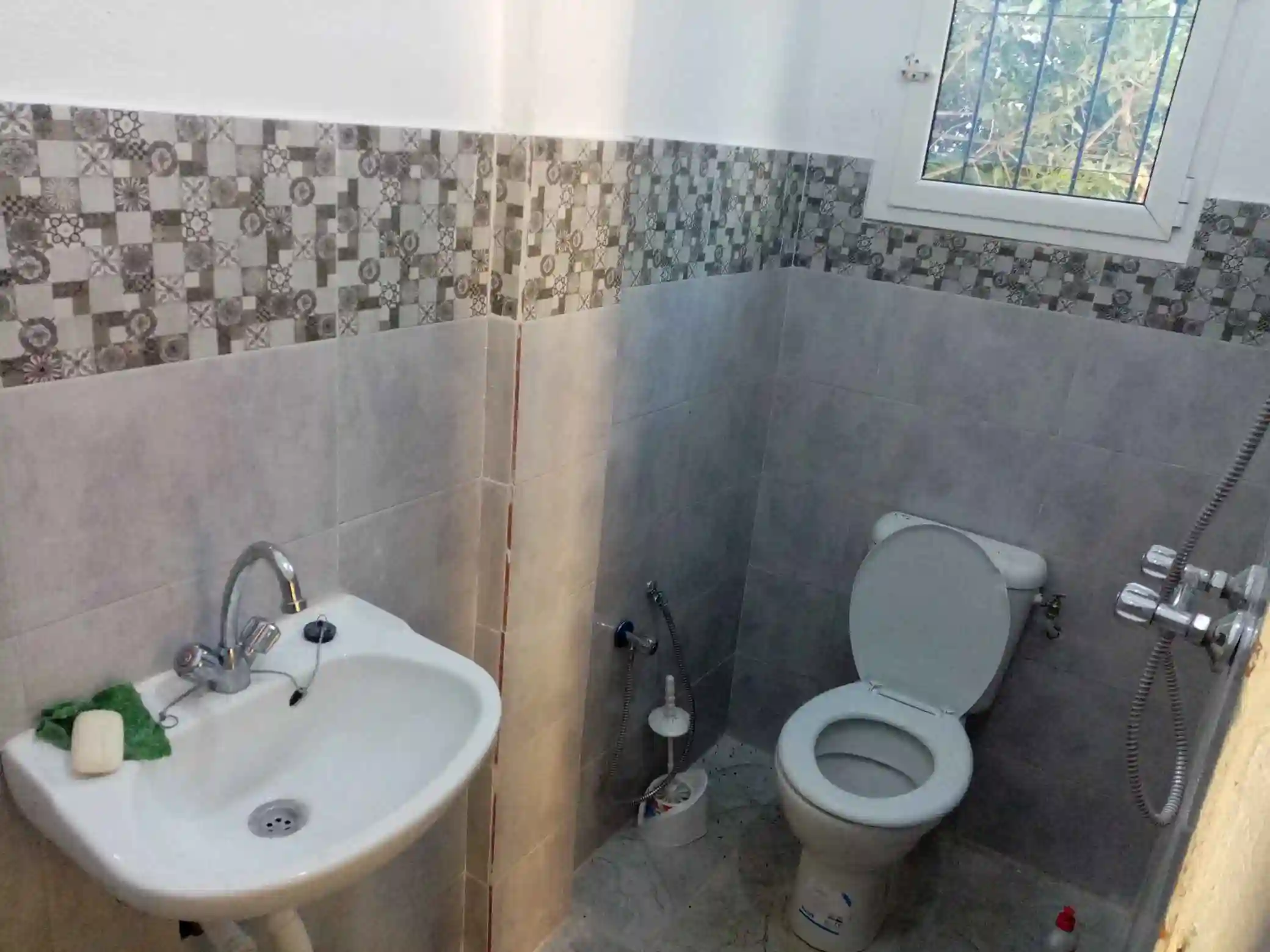 Rdc de Villa Indépendant s1 à el Menzah1 à El Menzah 1 - Vue 2