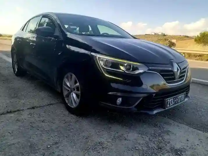Renault Megane Première Main Full Option - Vue 6