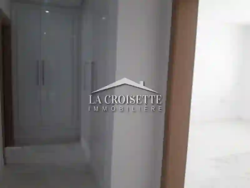 Duplex s+4 Avec Piscine à la Soukra Zdl0043