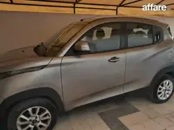 Mahindra kuv 8 à Vendre