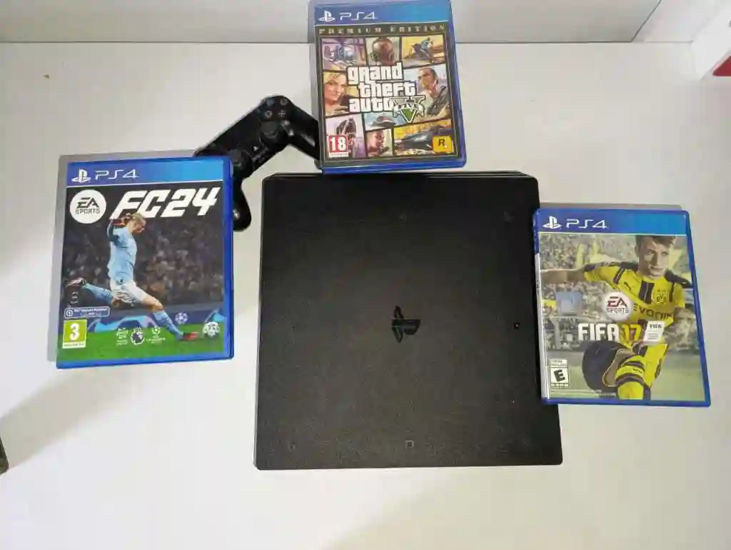 Playstation 4 Pro 4K - Vue 5