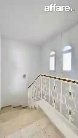 A Louer Triplex S+4 Bureautique ou Habitation à Manar