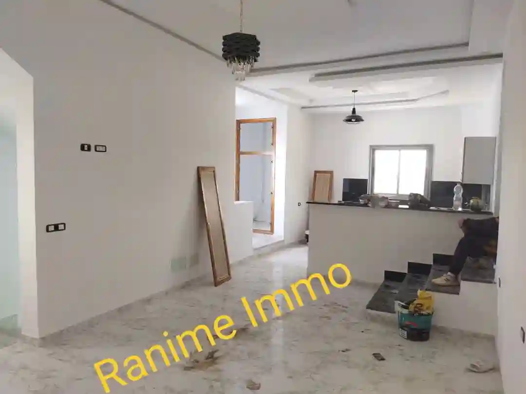 Maison Style Américain new à Cite Des Jeunes - Vue 2