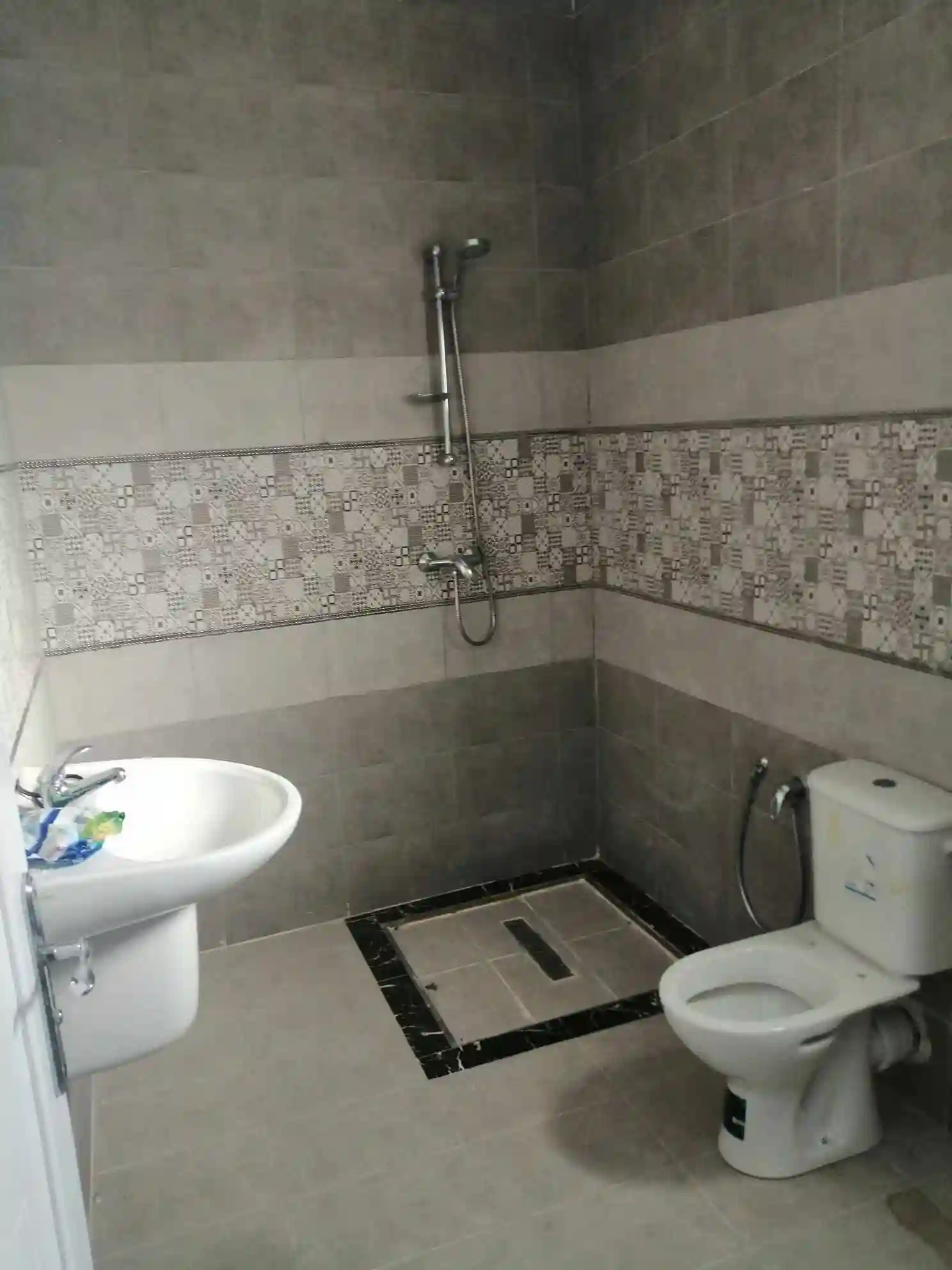 3 Appartements Neufs à Cite Chaker - Vue 1