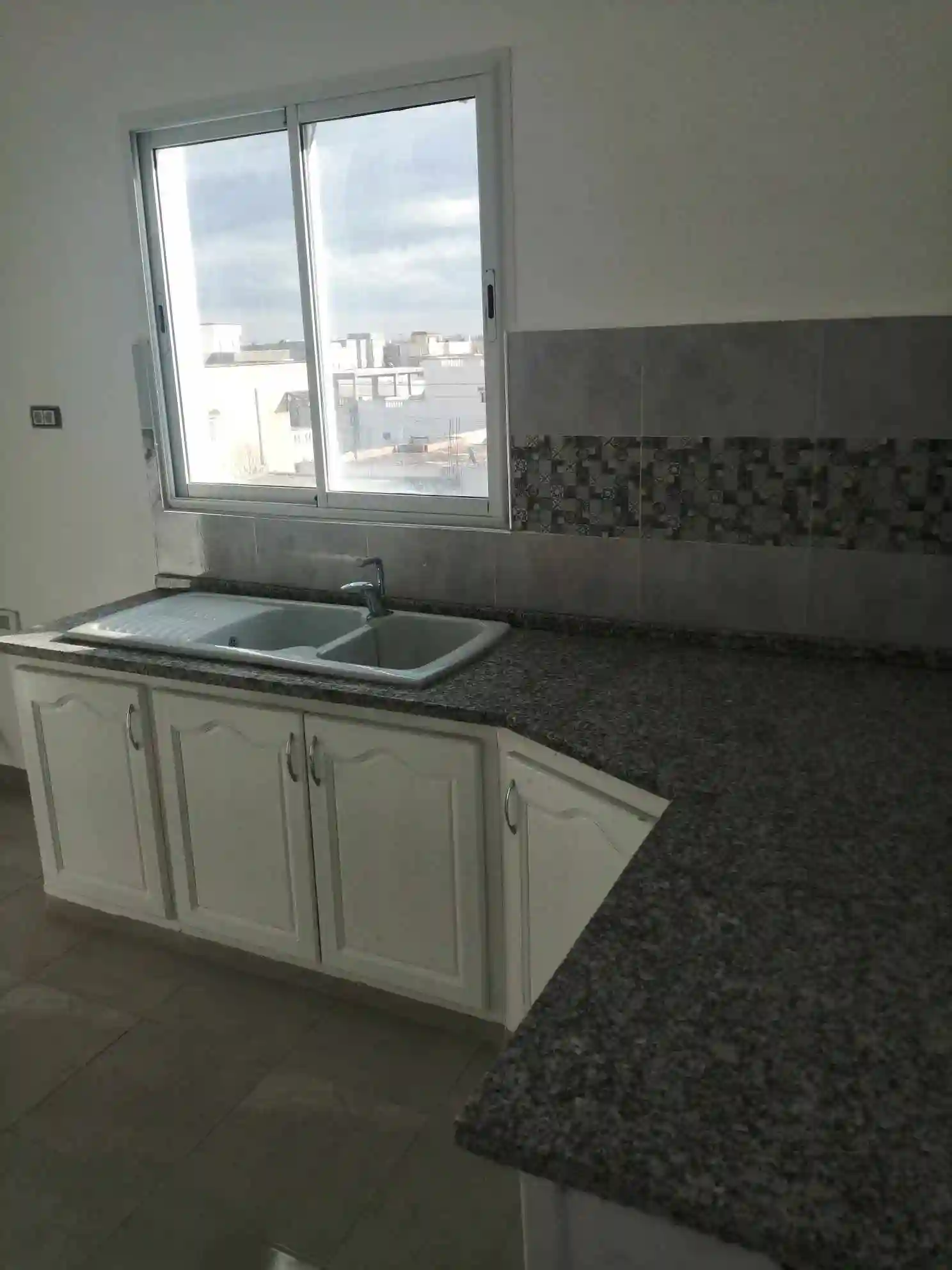 3 Appartements Neufs à Cite Chaker - Vue 2