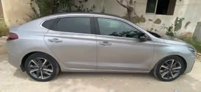 Hyundai I30 Essence 2022 - Vue 1
