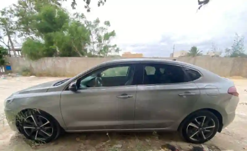 Hyundai I30 Essence 2022 - Vue 5