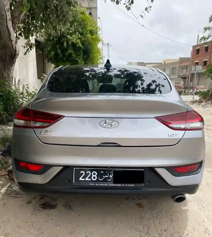 Hyundai I30 Essence 2022 - Vue 6