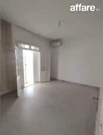 Manar 3 Rez-de-chaussée D’une Villa S+3 À Louer À Usage HA - Vue 2