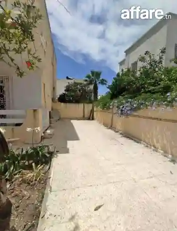 Manar 3 Rez-de-chaussée D’une Villa S+3 À Louer À Usage HA - Vue 3