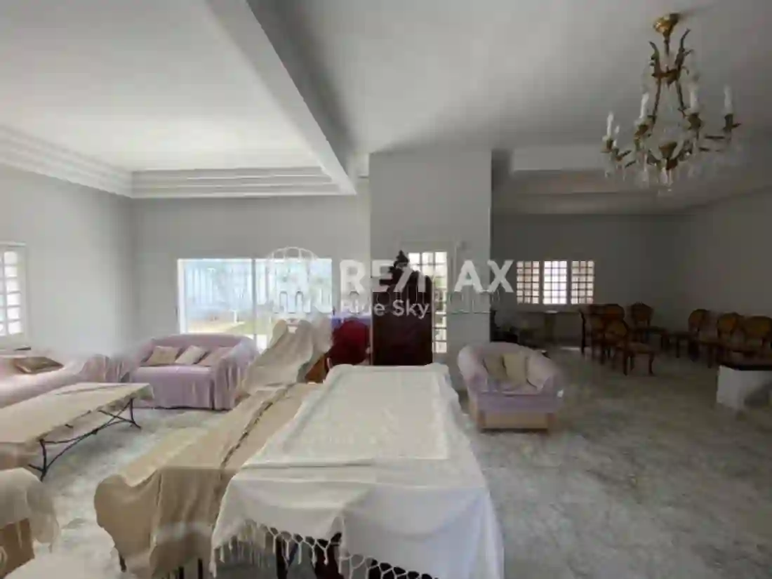 Villa Avec Piscine à Louer La Marsa