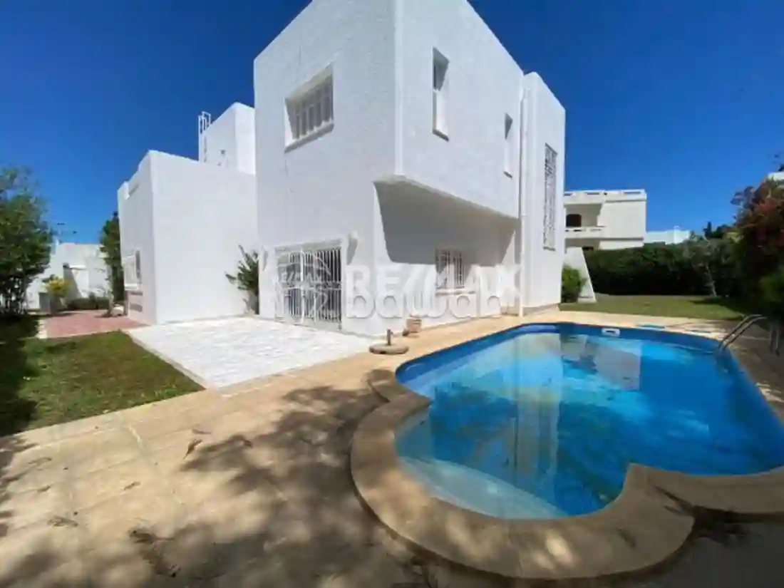 Villa Avec Piscine à Louer La Marsa - Vue 1