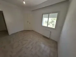 À Vendre Appartement s+3 Spacieux et Lumineux à Borj Cédria 3e
