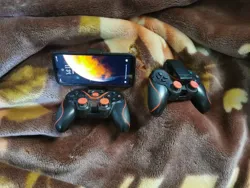 Manette Pour Telephone à Kairouan Nord
