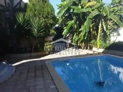 Villa s+6 Avec Piscine à Carthage Mvl0497