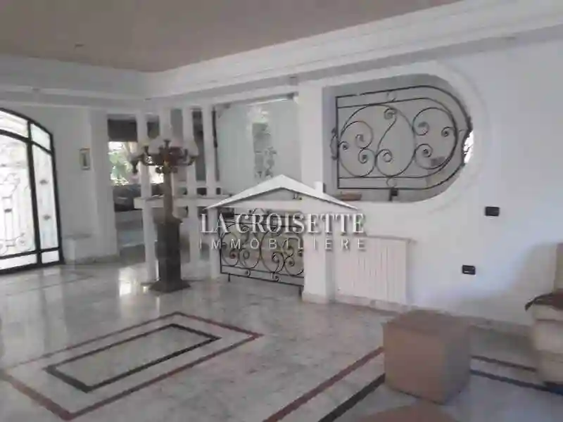 Villa s+6 Avec Piscine à Carthage Mvl0497 - Vue 4
