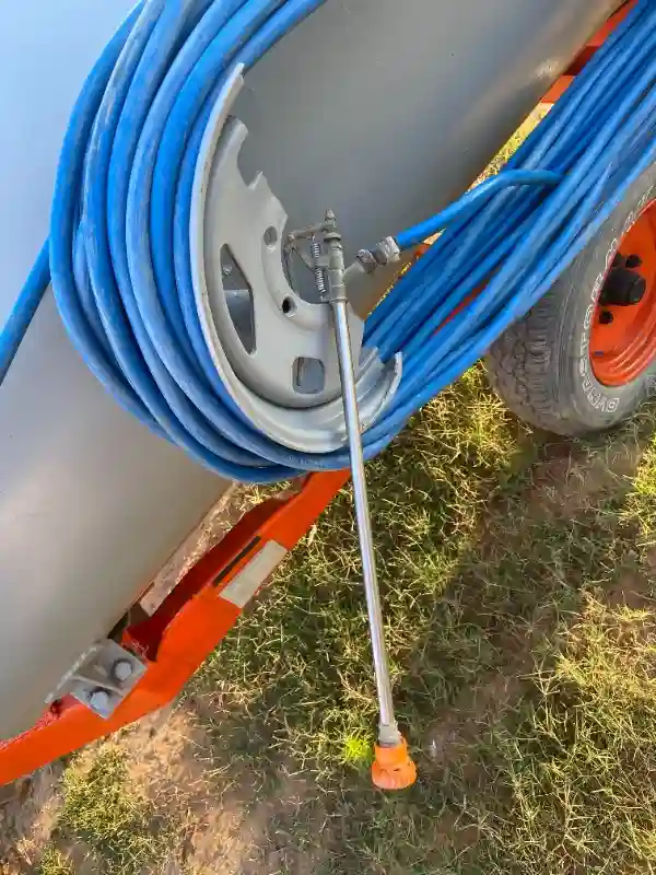 Pompe De Traitement Agricole Pulvérisateur Avec Citerne 2000l - Vue 9