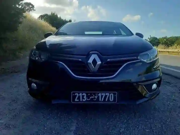 Renault Megane Sedan Full Option Première Main