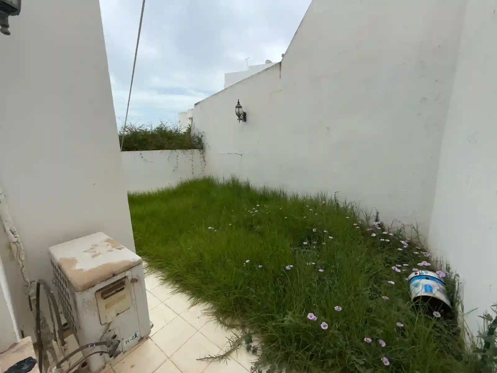 S3 rdc Avec Jardin 490 md Ennasr 1 à Cite Ennasr 1 - Vue 1