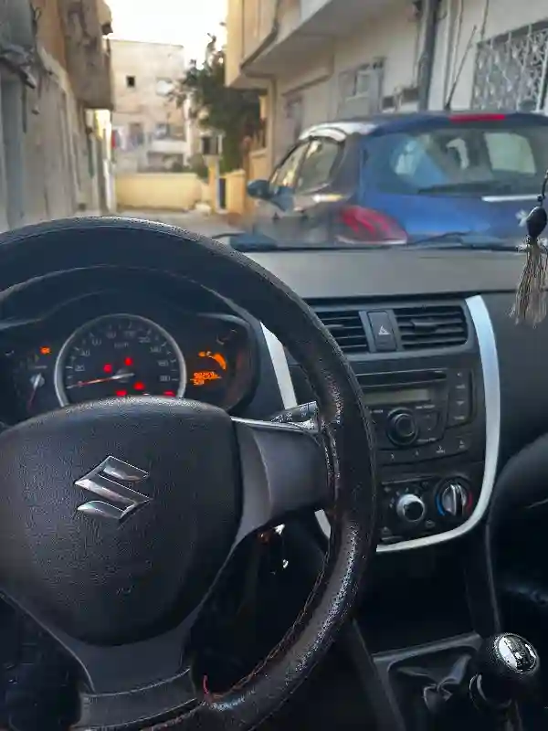 Suzuki Celerio Essence 2018 - Vue 4