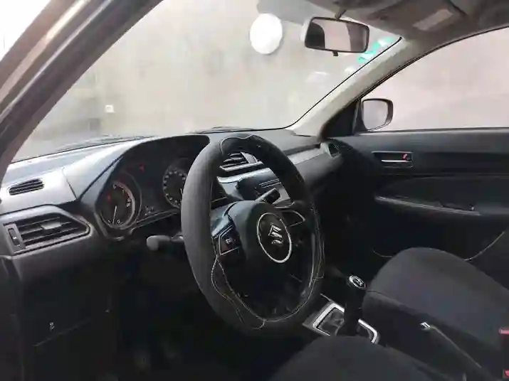 Suzuki Dzire GL Première Main EN Très BON État - Vue 4