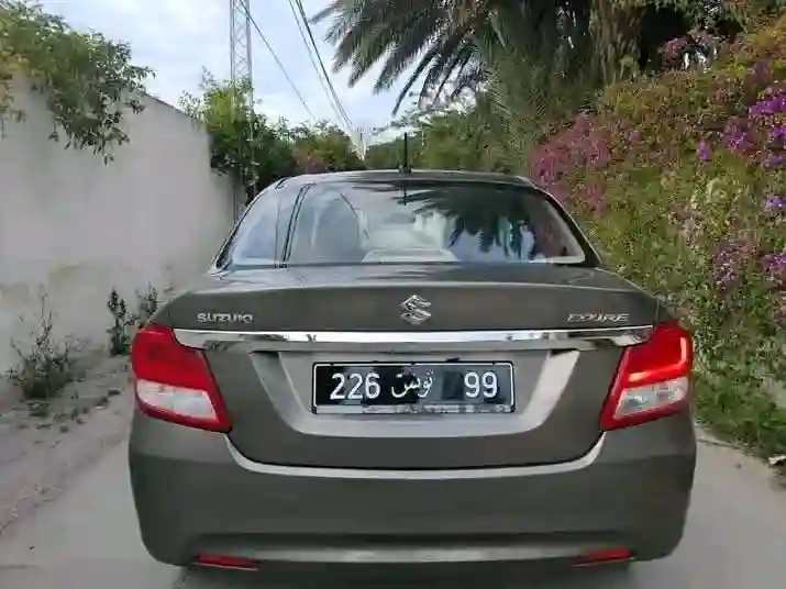 Suzuki Dzire GL Première Main EN Très BON État - Vue 5