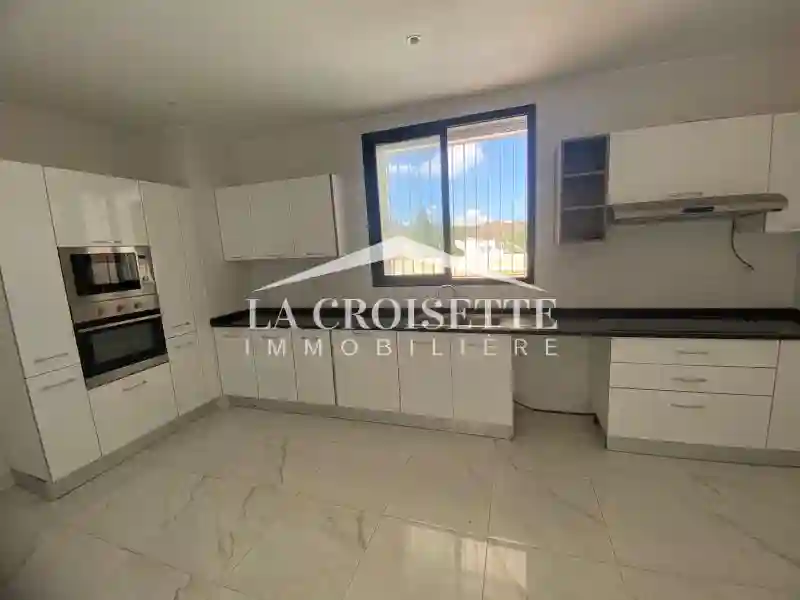 Villa s+5 Avec Piscine vue sur mer à Gammarth Mvl1706 - Vue 1