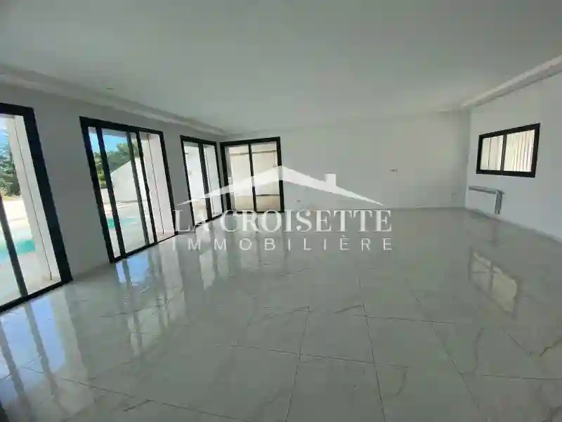 Villa s+5 Avec Piscine vue sur mer à Gammarth Mvl1706 - Vue 3